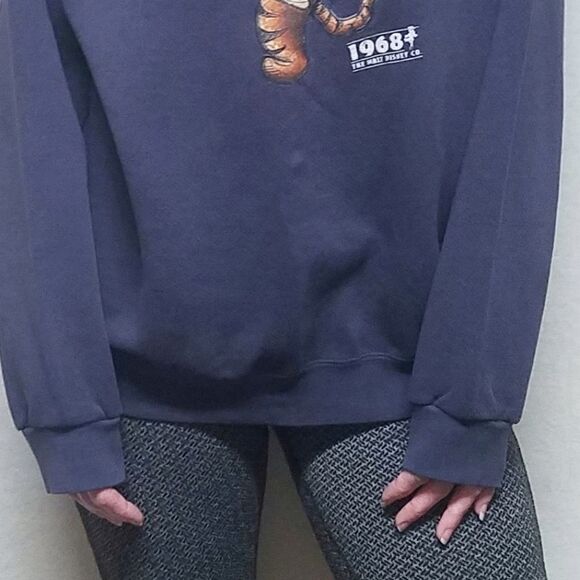 VINTAGE Tigger The Disney Store Blue Sweatshirt - Picture 6 of 12